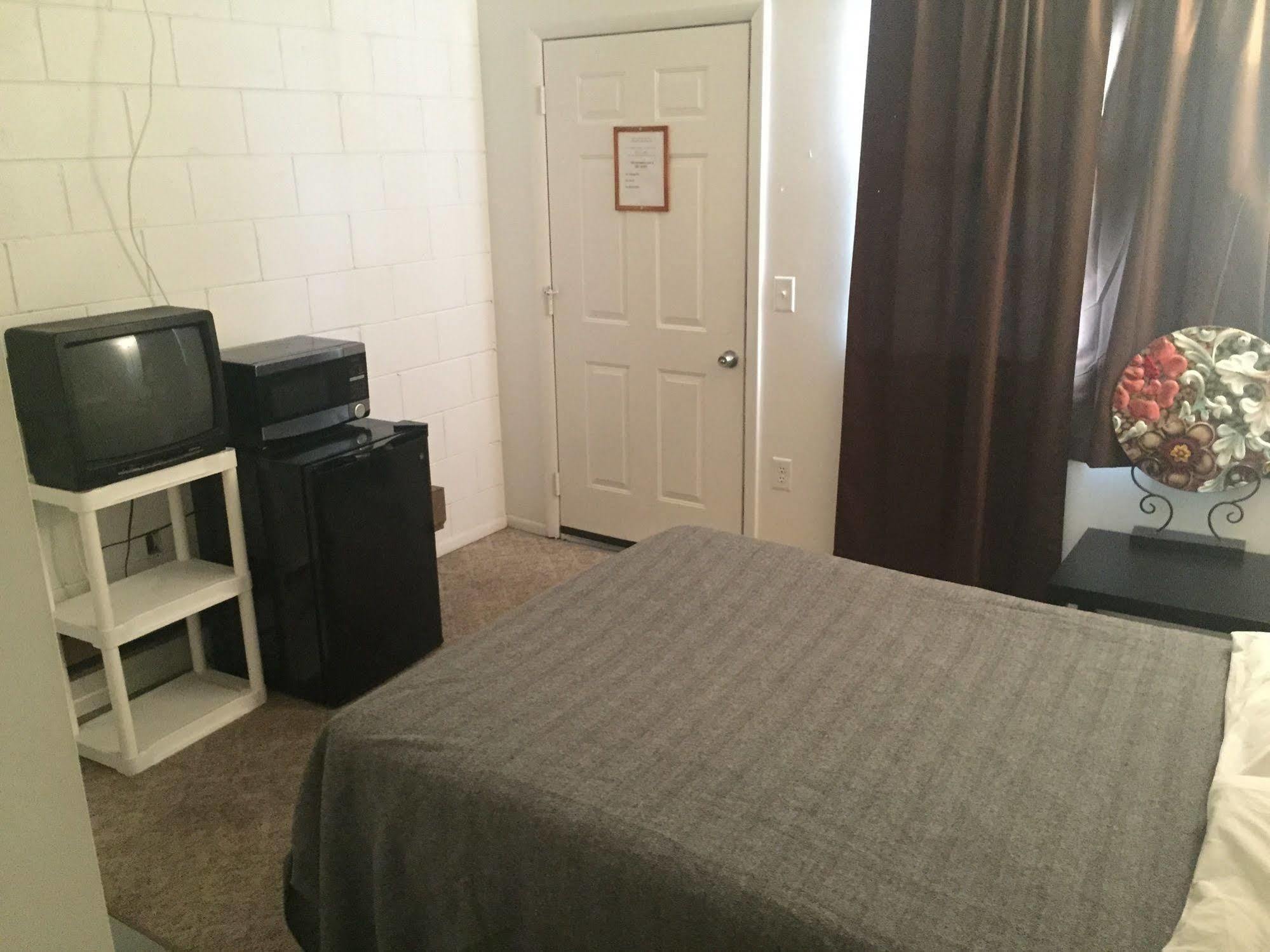 Three Rivers Motel 霍莫萨萨 外观 照片