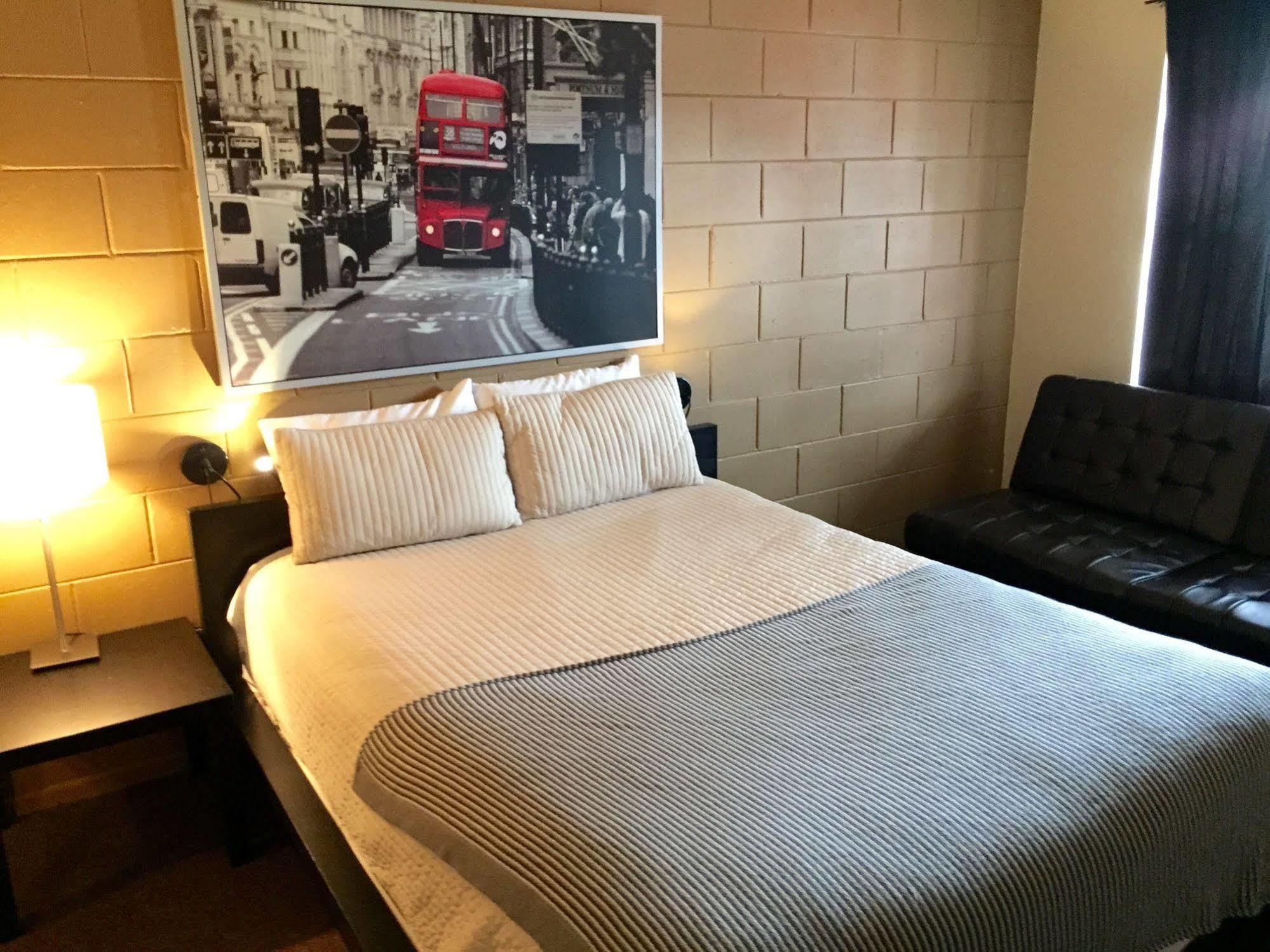 Three Rivers Motel 霍莫萨萨 外观 照片