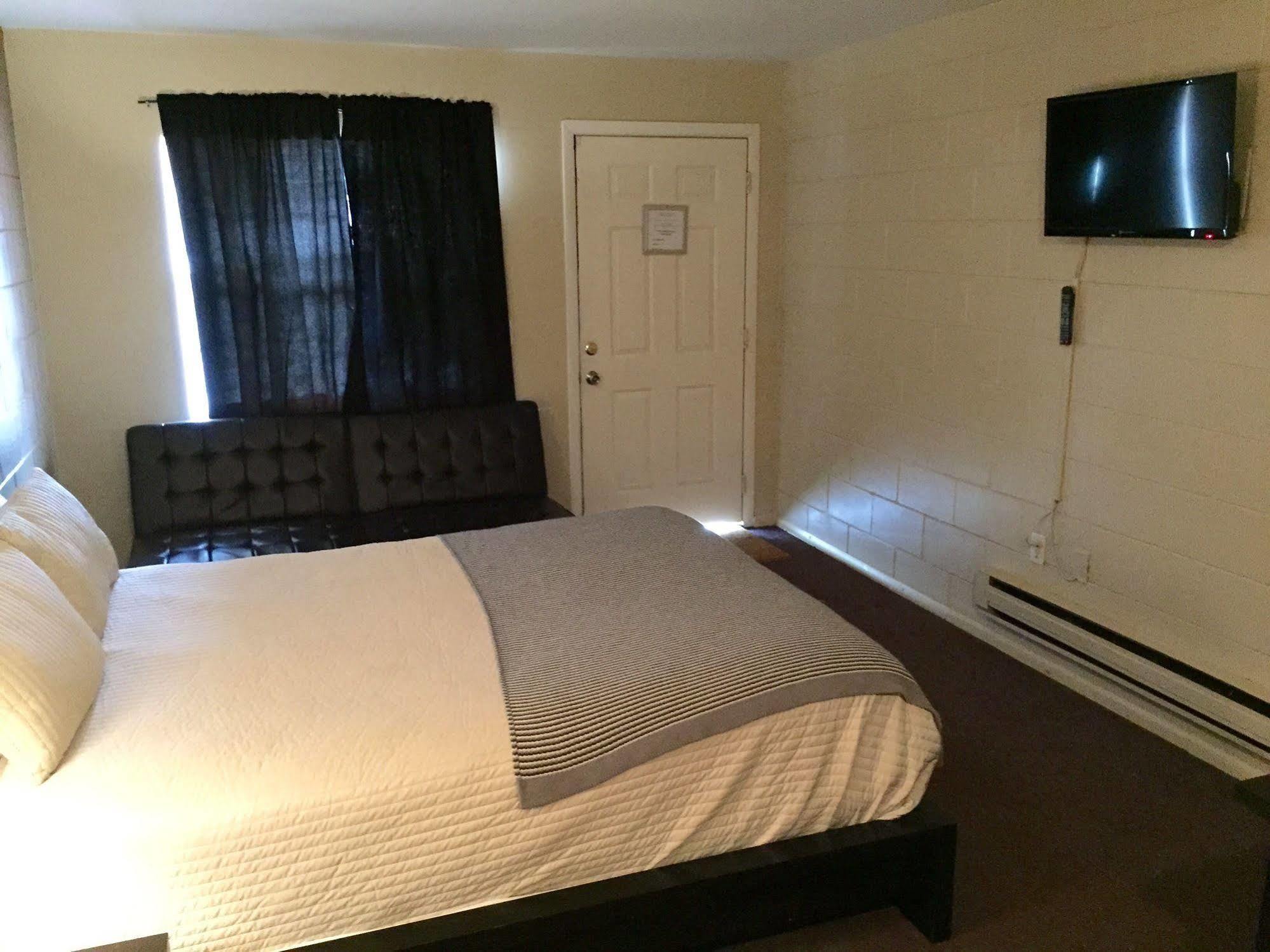 Three Rivers Motel 霍莫萨萨 外观 照片